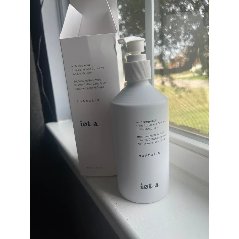 Iota Brightening Body Wash Mandarin Vitamin C-Rich Botanicals 300ml NWT
